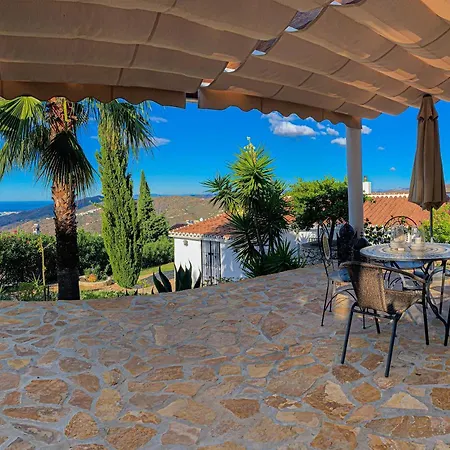 Boas, Con Vistas Impresionantes, Barbacoa En By Costadelsolescapes * Cómpeta